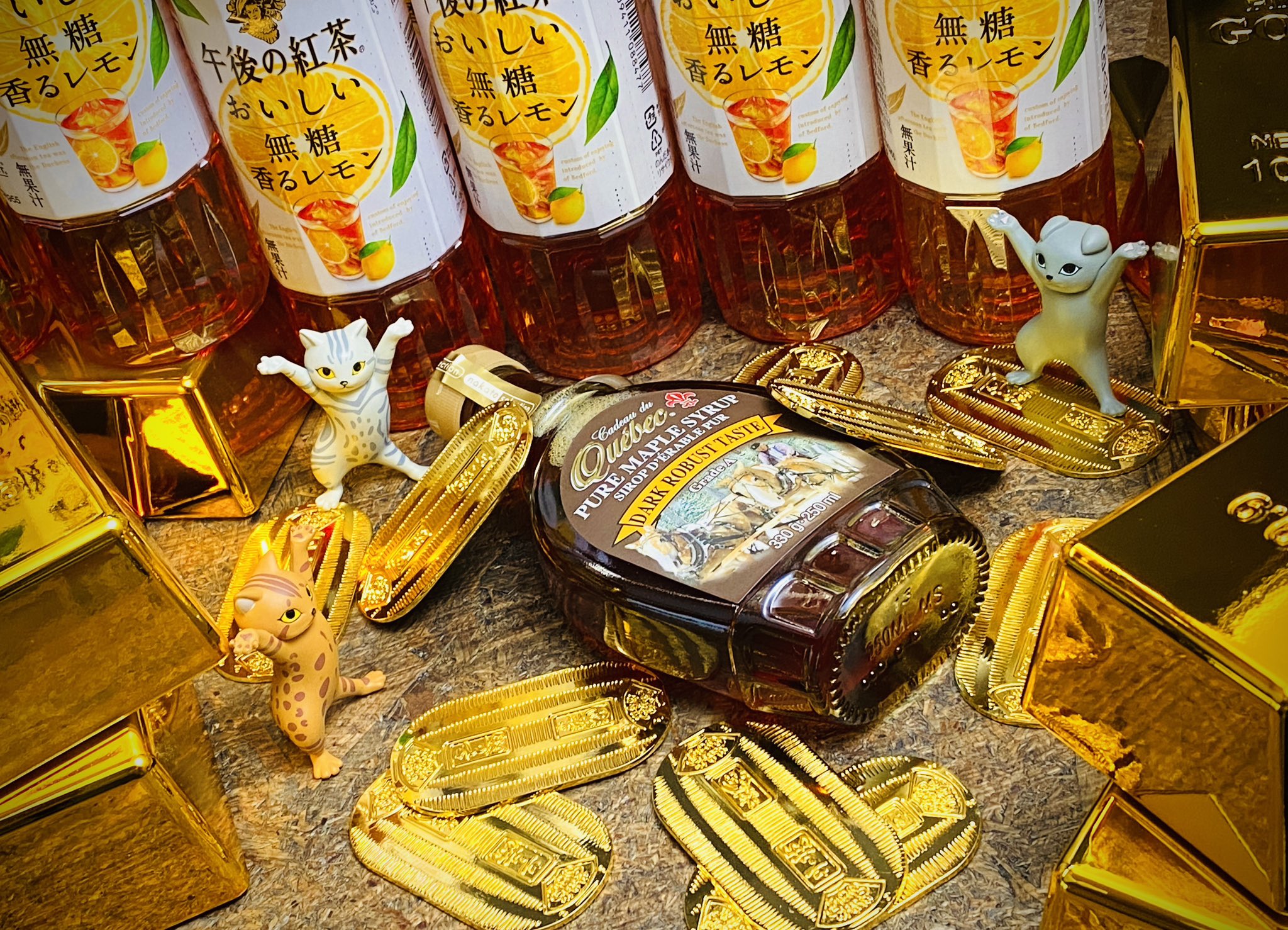 小判と金のインゴット